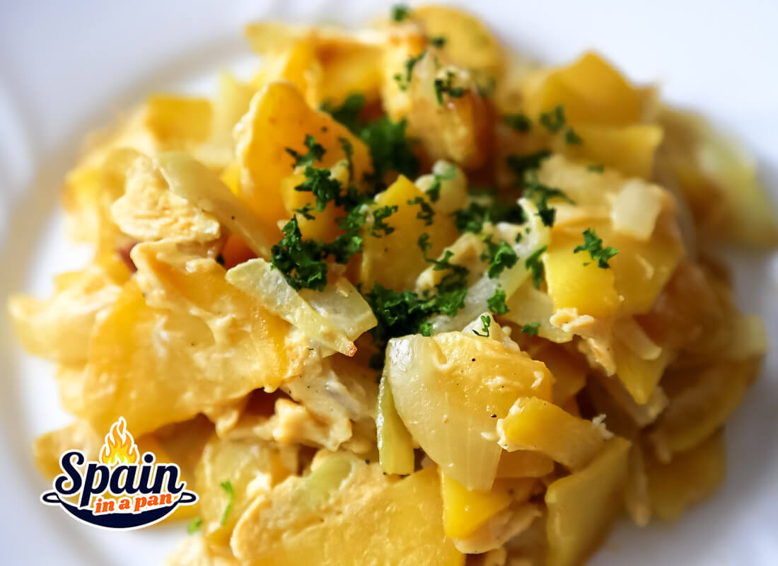 Spanish scrambled potatoes dish on a plate. Spanish scrambled potatoes dish on a plate.