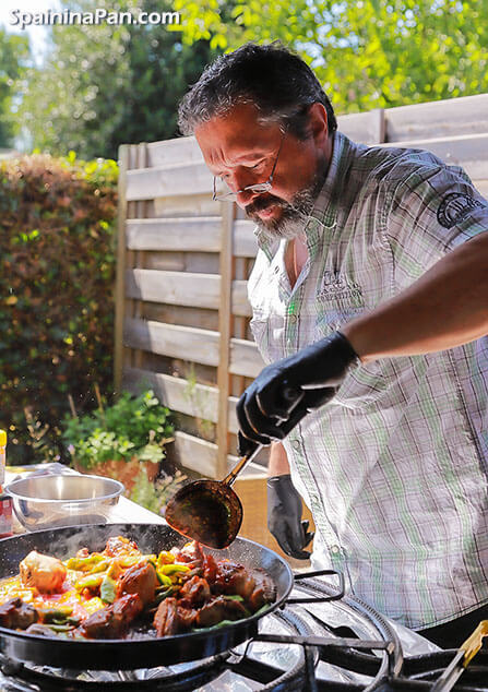 Edu cooking authentic paella Valenciana. Edu cooking authentic paella Valenciana.