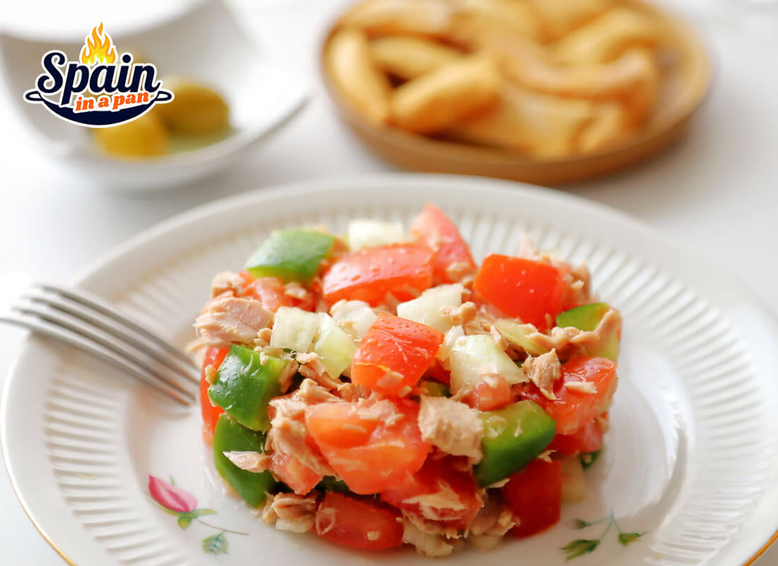 Picadillo de atun salad.