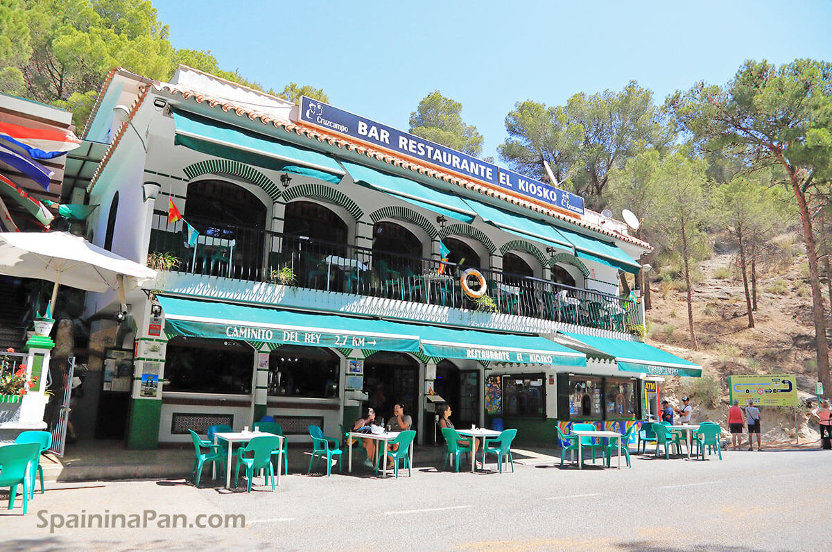 Restaurant El Kiosko in Malaga near El Caminito del Rey. Restaurant El Kiosko in Malaga near El Caminito del Rey.