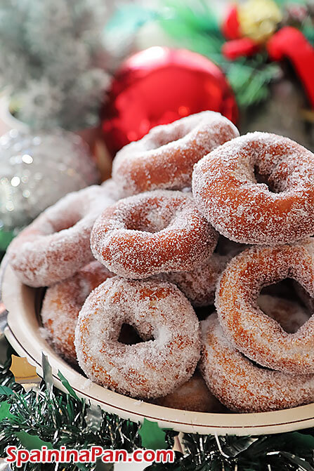 Spanish Christmas doughnuts or Rosquillas in a tray.